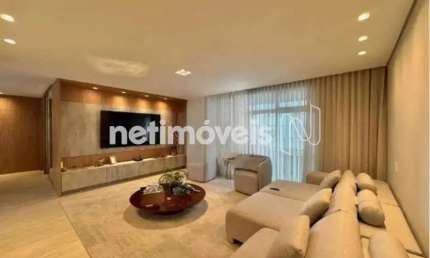 Apartamento à venda no bairro Lourdes com 178 m² e 3 dormitórios/quartos disponíveis.