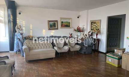 Apartamento à venda no Centro com 310 m² e 3 dormitórios/quartos disponíveis.