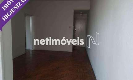 Apartamento para alugar no Centro com 90 m² e 3 dormitórios/quartos disponíveis.