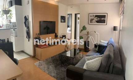 Apartamento à venda no Buritis com 3 dormitórios e área de 70 m² disponíveis.