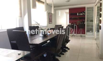 Apartamento à venda no bairro Funcionários com 4 dormitórios/quartos e 227 m².