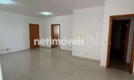 Apartamento à venda em Santa Efigênia com 3 dormitórios e 105 m² de área útil.