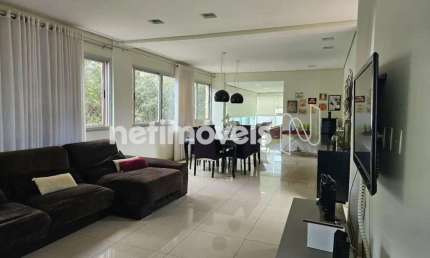 Apartamento à venda no Sion com 165 m² e 4 dormitórios/quartos disponíveis.