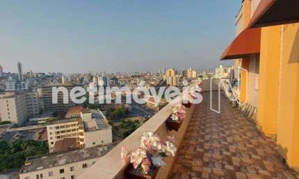 Cobertura à venda no Centro com 115 m² e 2 dormitórios/quartos disponíveis
