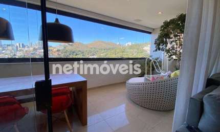 Apartamento 4 dormitórios à venda no bairro Buritis com 182 m² de área útil.