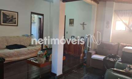 Apartamento à venda no bairro Floresta com 3 dormitórios/quartos e 115 m² de área útil