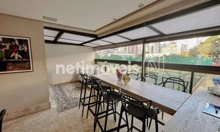 Apartamento à venda no Sion com 194m² e 3 dormitórios/quartos disponíveis.