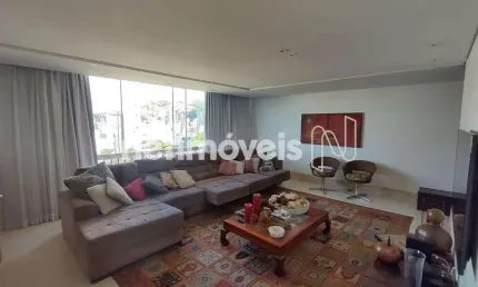 Apartamento à venda no bairro Cruzeiro com 154 m² e 3 dormitórios/quartos disponíveis