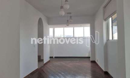 Cobertura à venda no bairro Santo Antônio com 4 dormitórios e 236 m²