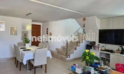 Apartamento cobertura à venda no bairro Santo Antônio com 263 m² e 4 dormitórios/quartos.
