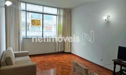 Apartamento à venda no Centro com 150 m² e 3 dormitórios/quartos disponíveis.