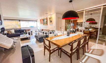 Apartamento à venda no bairro São Pedro com 4 dormitórios/quartos e 251 m².