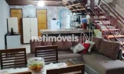 Apartamento à venda na Sagrada Família com 2 dormitórios e 197 m² de área útil