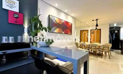 Apartamento à venda no bairro Buritis com 2 dormitórios e 85m² de área útil.