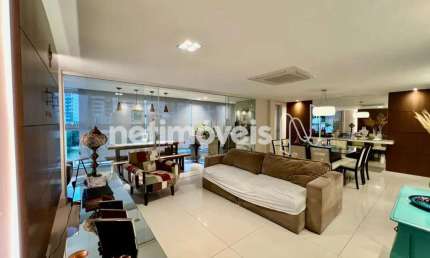 Apartamento à venda no bairro Buritis com 4 dormitórios e 176 m² de área útil