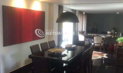 Apartamento à venda no Gutierrez com 4 dormitórios e área útil de 210 m².