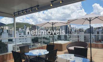 Cobertura à venda no bairro Cruzeiro com 3 dormitórios e 216 m² de área útil