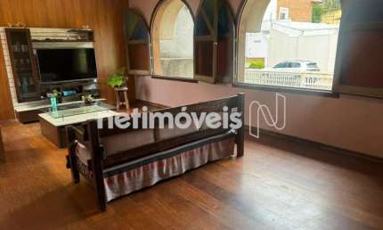 Casa residencial à venda no bairro Belvedere com 400 m² e 4 dormitórios/quartos.