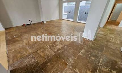 Casa residencial à venda no bairro Belvedere com 330 m² e 3 dormitórios/quartos.