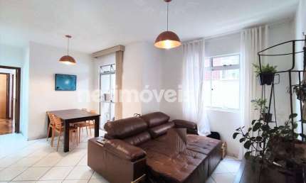 Apartamento à venda no bairro Sagrada Família com 88 m² e 3 dormitórios/quartos