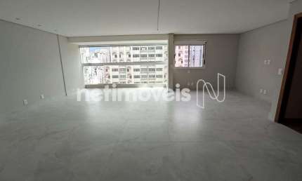 Apartamento à venda no bairro Savassi com 128 m² e 3 dormitórios/quartos disponíveis