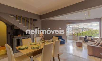 Cobertura à venda com 5 dormitórios no bairro Cruzeiro e 169 m² de área útil.