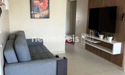 Apartamento à venda com 81 m² e 3 dormitórios no bairro Prado. Aproveite!