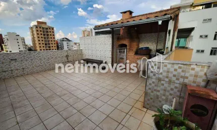 Cobertura à venda no bairro Sagrada Família com 195m² e 4 dormitórios/quartos.