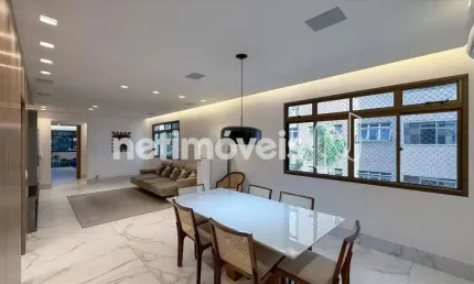Apartamento à venda no bairro Funcionários com 220 m² e 4 dormitórios/quartos.