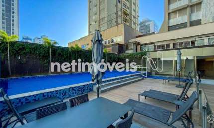 Apartamento à venda no bairro Funcionários com 93 m² e 3 dormitórios/quartos disponíveis.