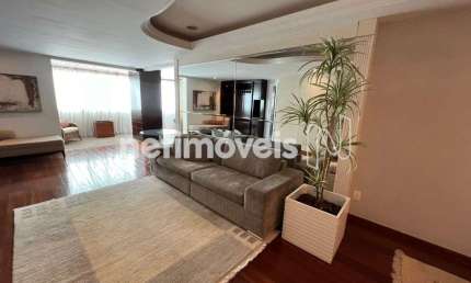 Apartamento à venda no bairro Buritis com 171 m² e 4 dormitórios/quartos disponíveis.