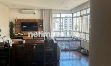 Apartamento à venda no bairro Lourdes com 330 m² e 4 dormitórios/quartos.