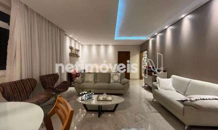 Apartamento à venda com 280 m² e 4 dormitórios no bairro Santo Agostinho.
