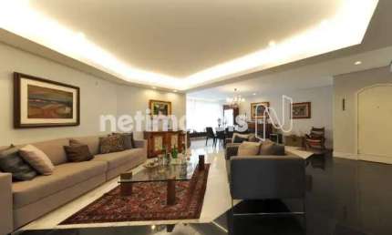 Apartamento à venda no bairro Santo Agostinho com 420 m² e 4 dormitórios/quartos.