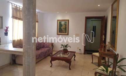 Apartamento à venda no bairro Santo Antônio com 260m² e 3 dormitórios/quartos disponíveis.
