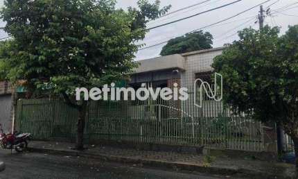 Casa residencial à venda no bairro Prado com 175 m² e 3 dormitórios/quartos.