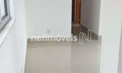 Apartamento à venda no bairro Sagrada Família com 81 m² e 3 dormitórios/quartos disponíveis.