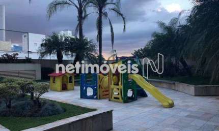 Apartamento à venda no bairro Santo Agostinho com 4 dormitórios e 168 m² de área útil