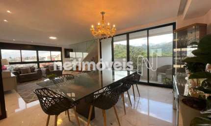 Apartamento cobertura à venda no bairro Serra com 356 m² e 4 dormitórios/quartos.