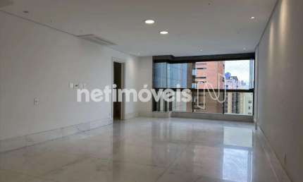 Apartamento à venda no Carmo com 147 m² e 4 dormitórios/quartos disponíveis.
