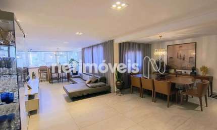 Apartamento à Venda no Bairro Prado - 4 Dormitórios e 142 m² de Área Útil