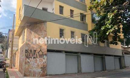 Apartamento à venda no bairro Serra com 85 m² e 2 dormitórios/quartos disponíveis.