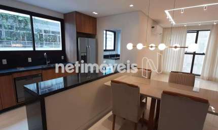 Apartamento à venda no bairro Funcionários com 127m² e 3 dormitórios/quartos.