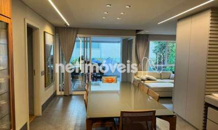 Apartamento à venda na Savassi com 120 m² e 3 dormitórios/quartos disponíveis.