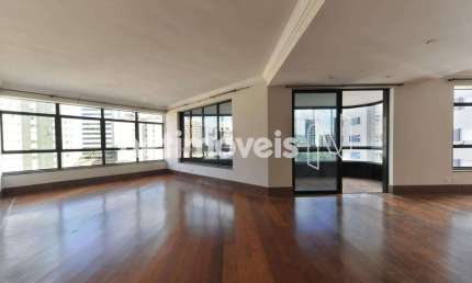 Apartamento à venda no bairro Funcionários com 300 m² e 4 dormitórios/quartos.