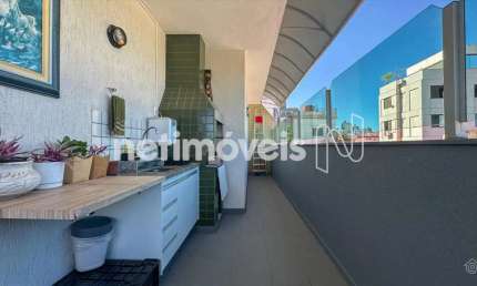 Cobertura à venda no bairro Prado, 190 m² com 3 dormitórios/quartos disponíveis.