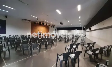 Galpão/Depósito/Armazém à Venda no Bairro Santa Efigênia com 1080 m² de Área Útil