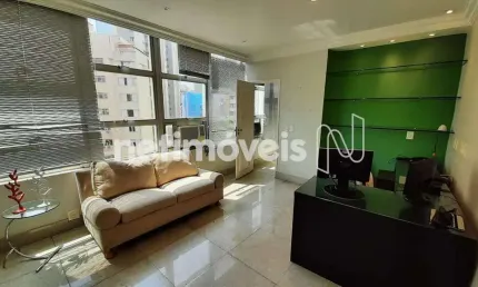 Escritório à venda no bairro Savassi com 37 m² de área útil disponível para negociação
