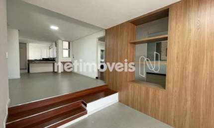 Apartamento à venda no bairro Funcionários com 190m² e 4 dormitórios/quartos.