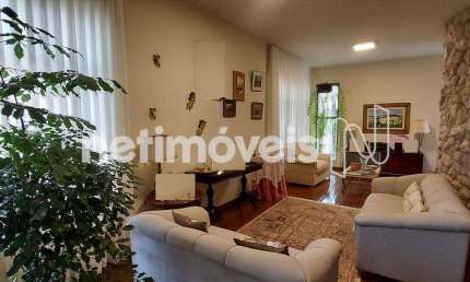 Apartamento à venda no bairro Serra com 157 m² e 4 dormitórios/quartos disponíveis.
